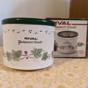 Vintage Potpourri Crockpot